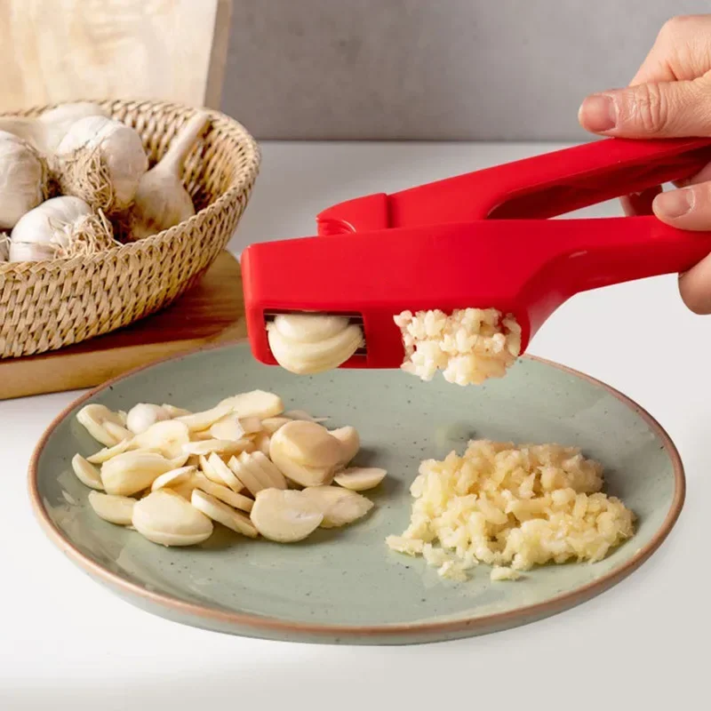 

2 In 1 Multifunctional Garlic Peeler Garlic Crusher Garlic Chopper Cutter Plastic Kitchen Tools Manual Kitchen Hacking Gadgets