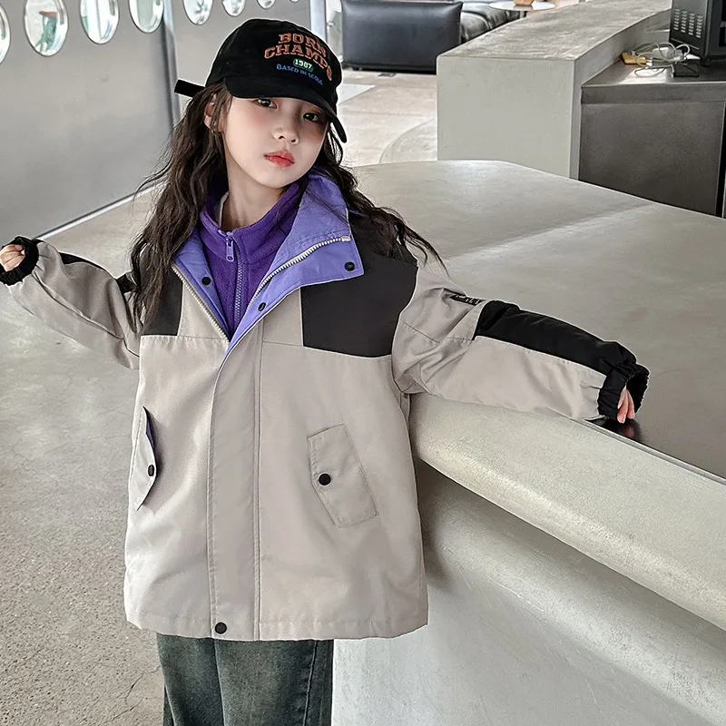 Baby Girl Top Girls Storm Jacket Spring and Autumn 2024 New Outdoor Sports Children Autumn Coat Fashionable Fashion Jacket