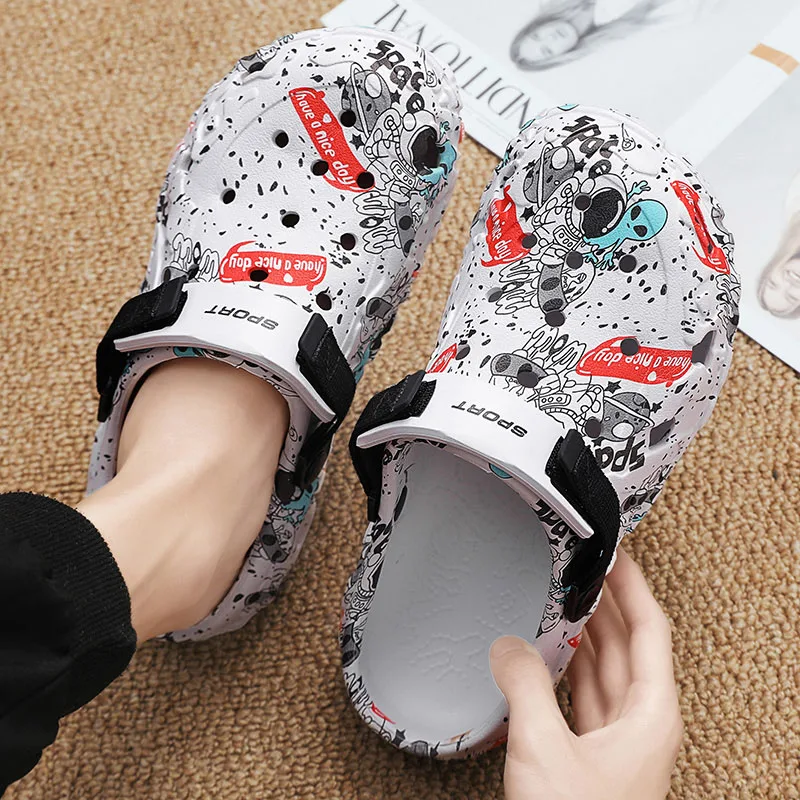 

2026 Men Shoes Slippers Men Garden Flat Sandals Platform Sandals Man Summer Sandals Male Sneakers Outdoor Flip Flops Home Clogs
