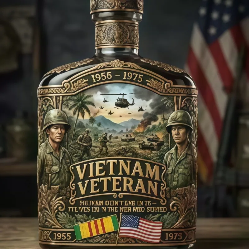 1955-1975 Veteran Whiskey Decanter Patriotic Military Style Barware Home Decoration Collection Ornament