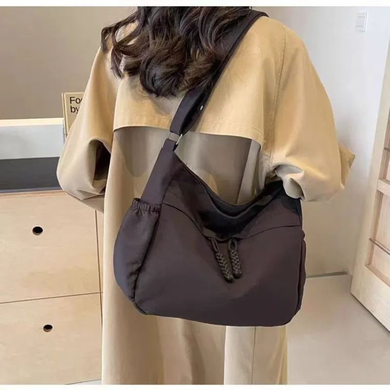 Casual Simple Ladies Zipper Shoulder Bag Large Capacity Crossbody Bags for Women Solid Color Female Tote Travel Handbags