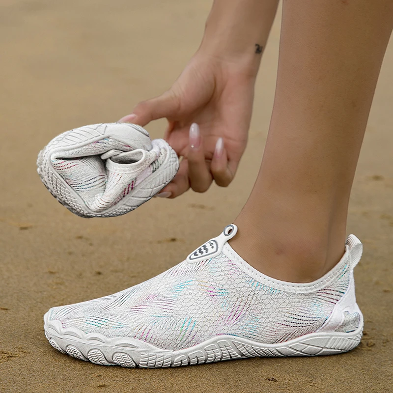 

Women Water Shoes Quick Dry Non-Slip Five Finger Shoes Outdoor Wading Swimming Barefoot Aqua Shoes Lightweight Sneakers