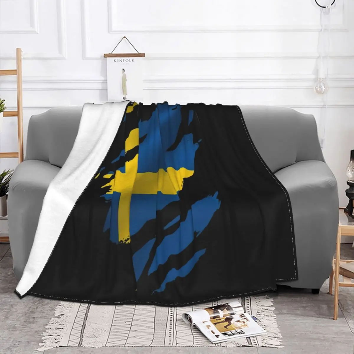 Torn Sweden Flag Mens Swea Swedish Stockholm Country National Football Game Throw Blanket