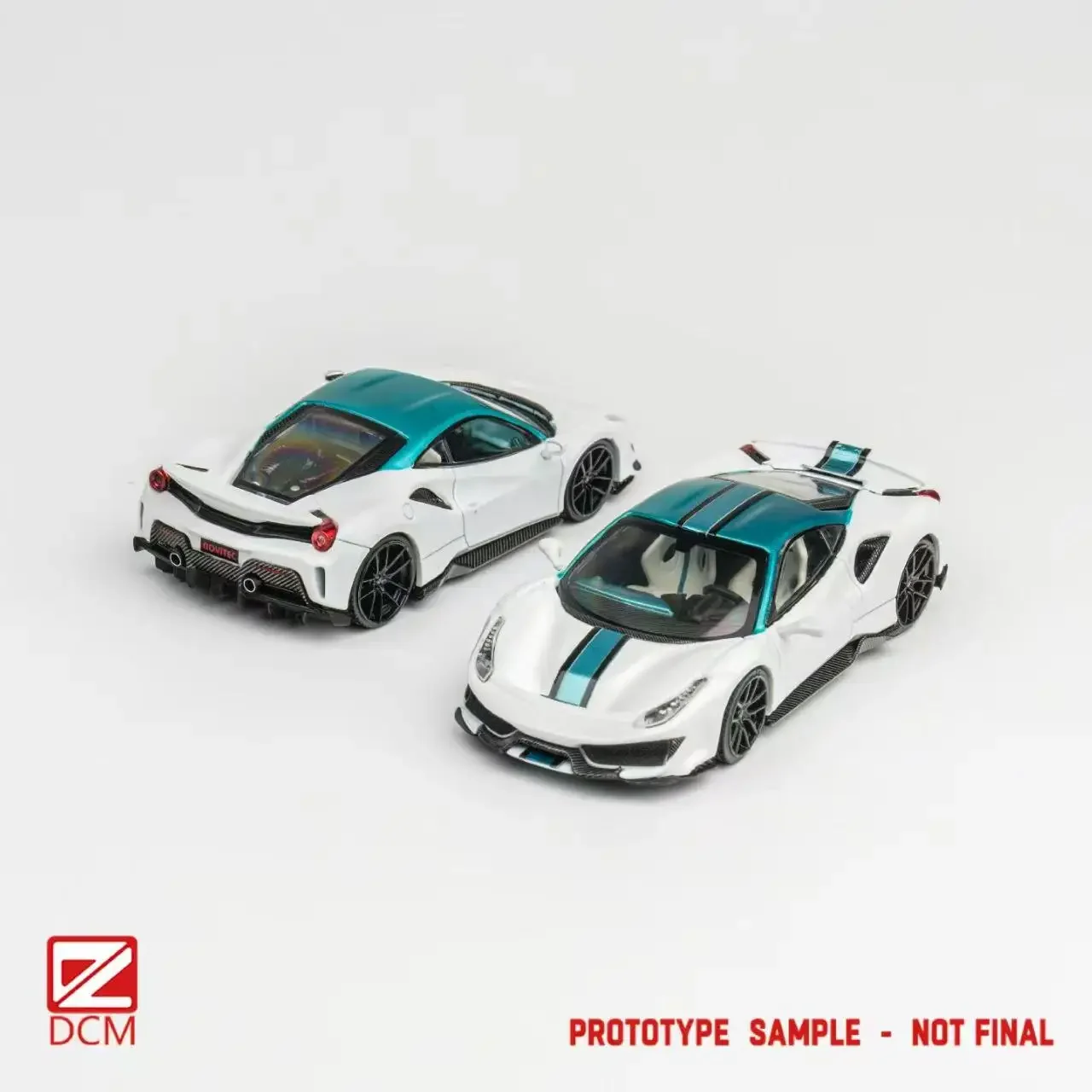 **Pre-order **DCM 1:64 Novitec 488 pista White green top Diecast Model Car