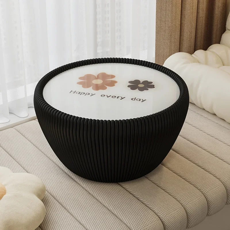 الرياح الكريمية، نافذة الخليج، طاولة القهوة، الشقة، الإقامة المنزلية، المنزل، غرفة النوم، الشرفة #3