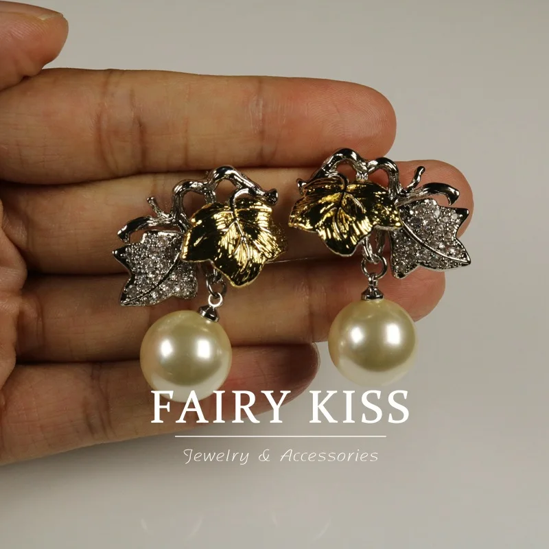 heavy industry necklace estud arrings brooch  atmospheric grape design leaf inlaid  diamonds elegant pearl drop earrings