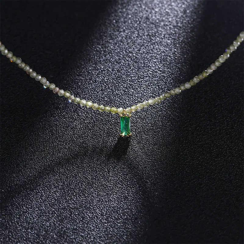 Natural Gem Olive Green Beaded Necklace for Women New Light Luxury Small Diamond Niche High Sense All-Match Crystal Clavicle Cha