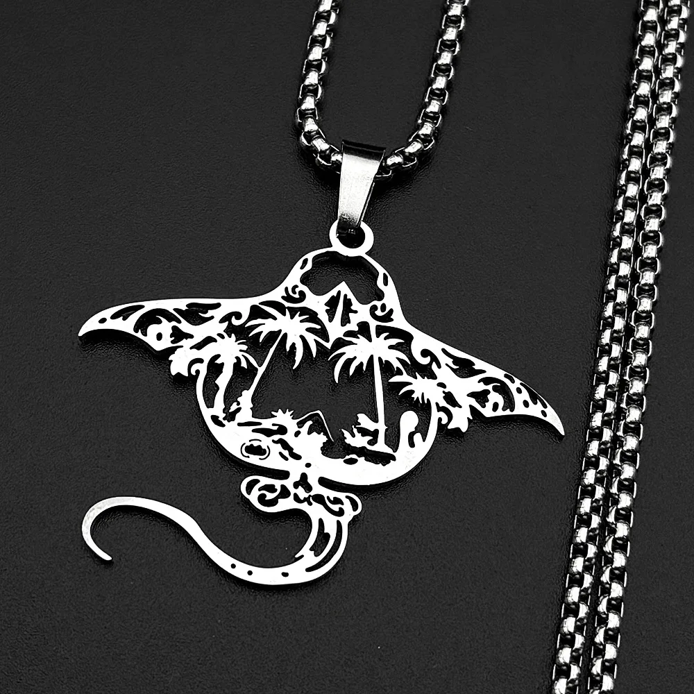 New style fashionable stainless steel hollow devil fish necklace, animal forest versatile sweater pendant accessory accessory se