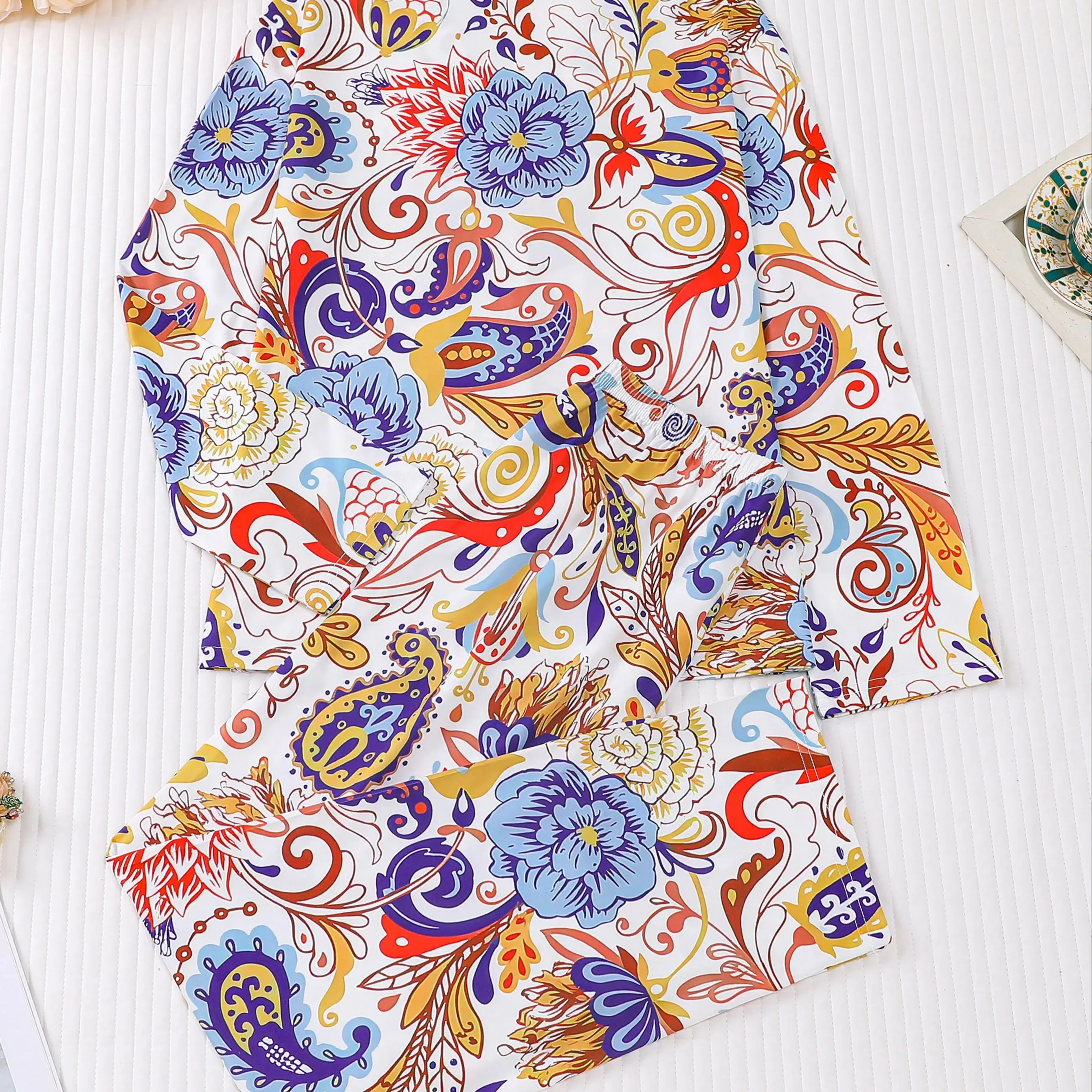 Instagram style retro ethnic style pajamas for women, long sleeved pants, floral style, casual home wear, can be worn outside