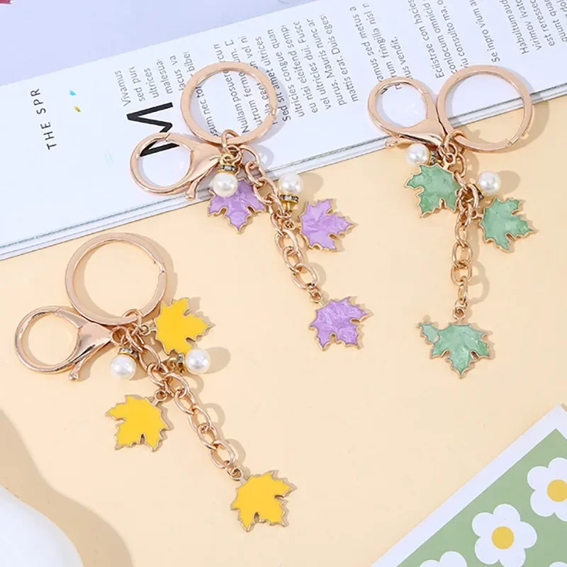 

Summer Cool Pendant Maple Leaf Keychain Gift Bag Pendant Colorful Accessories Metal Keychain Girl Birthday Gift