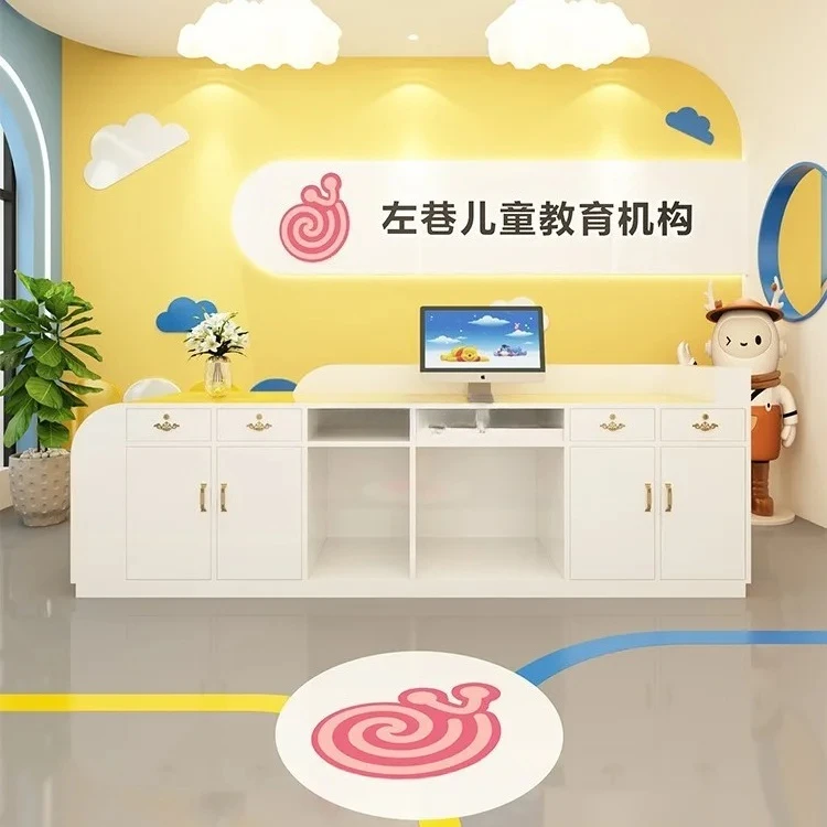 

*Живопись, стойка регистрации, детское раннее образование, учебное заведение, музейный бар искусства