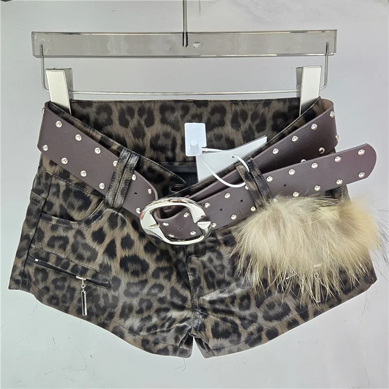 2026 Autumn Retro Leopard Print PU Leather Shorts For Women American Fashion Low-Waisted Rivet Belt Fur Splicing Slim Hot Pants