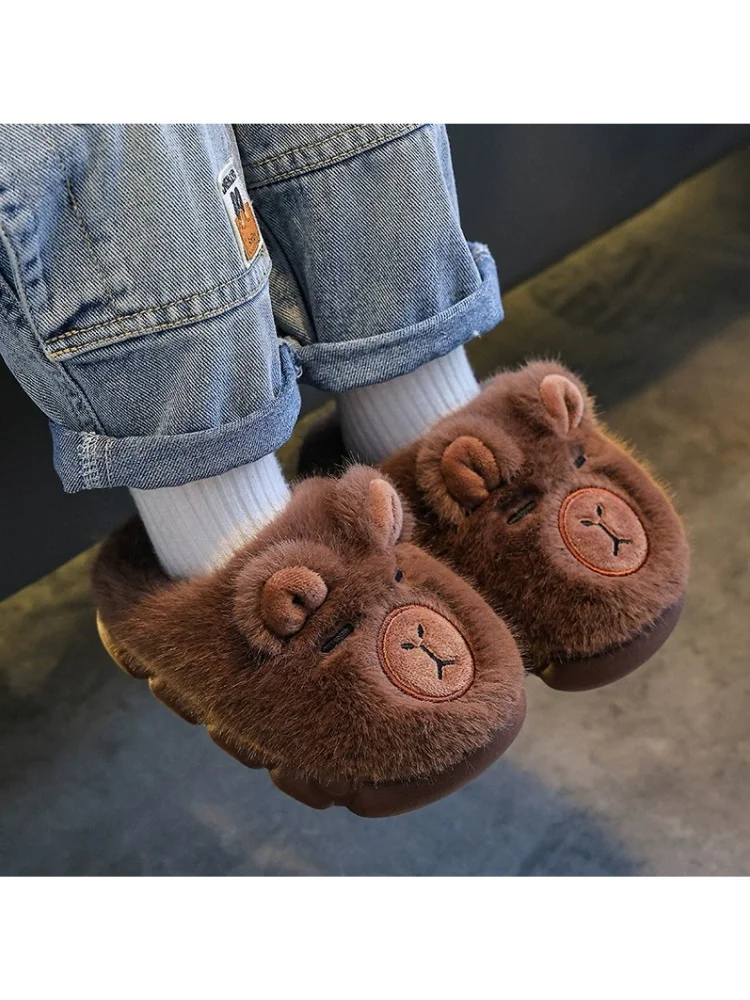 Pantoufles chaudes en coton pour enfants, chaussures Capybara mignonnes à enfiler pour garçons et filles, chaussures douces et légères antidérapantes pour jeunes, automne et hiver