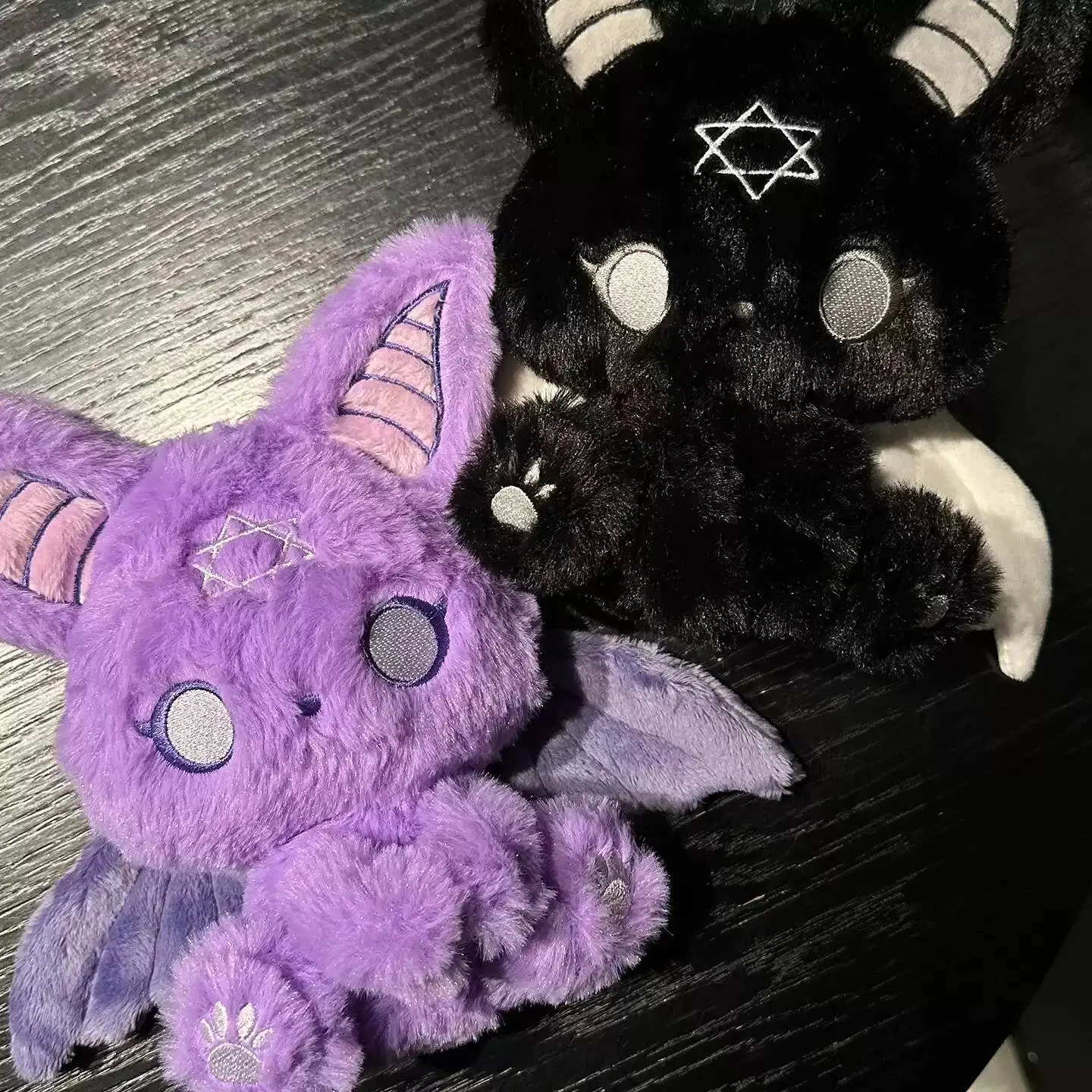

Virtual Alice Dark Furry Animal Plush Toy Original Design Cute Stuffed Spooky Bat Fox Cat Doll Y2K Cosplay Props Holiday Gift