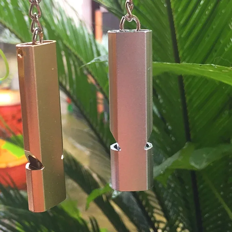 Portable Aluminum Alloy Keychain Double Tube Life Whistle Is A Convenient and Practical Outdoor Survival Tool for Small Items