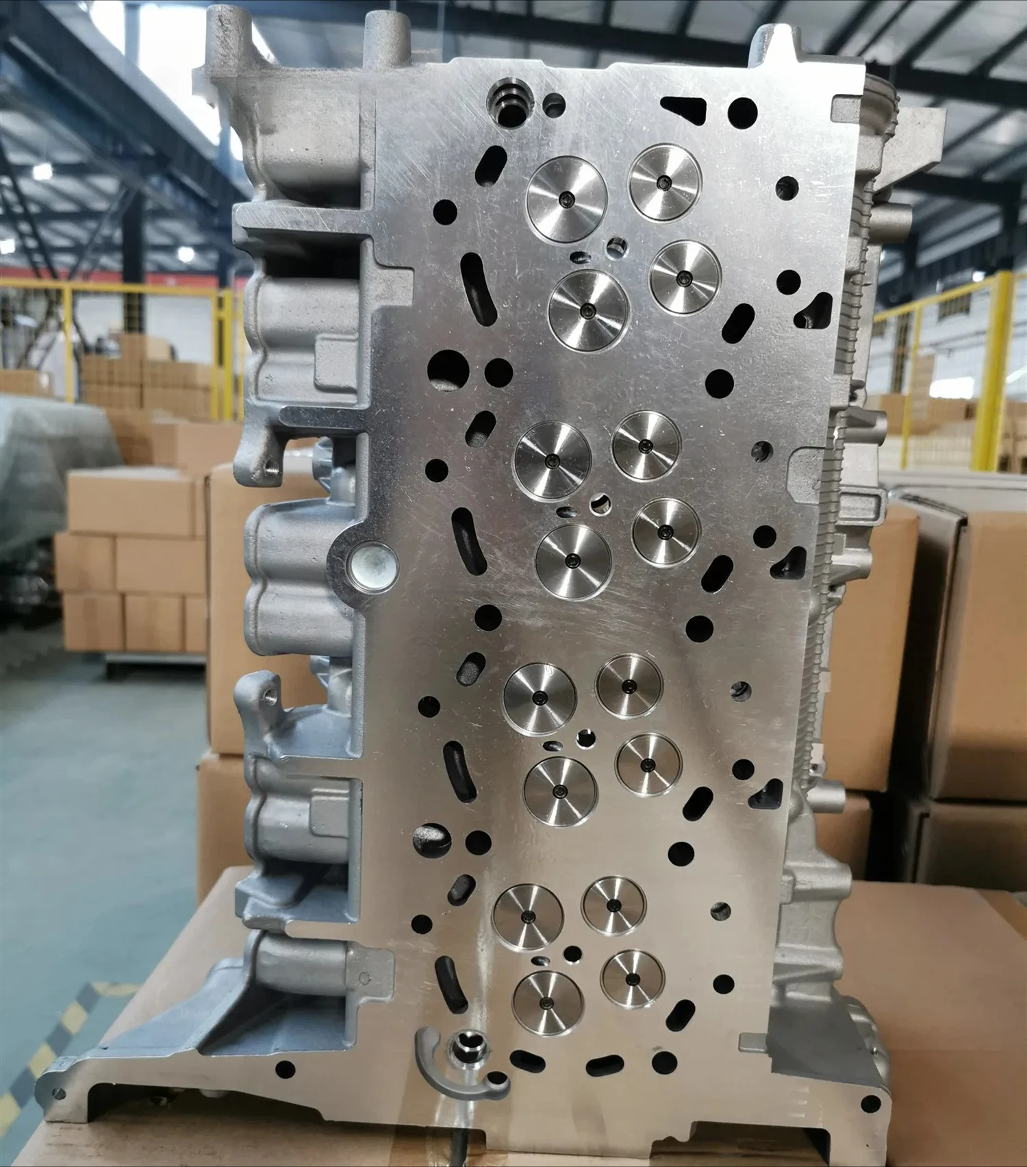 

908757 908758 CYF4 DRF5 CYFA CY14 USF6 DRF4 BK2Q6X032AD DRFB Ranger 2.2L Cylinder Head For Ford Ranger TRANSIT 2.2 TDCI