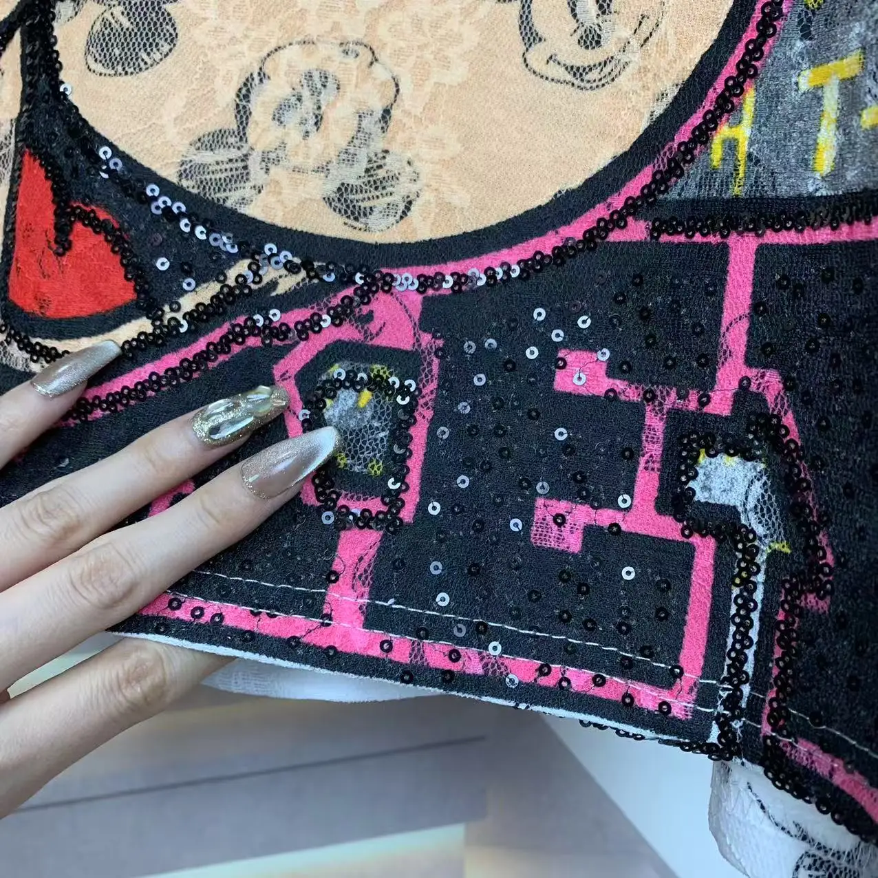 Trendy Tee 2025 Summer New Heavy Industry Lace Full Print Cartoon Large Version Short-sleeved T-shirt Top Women Clothing