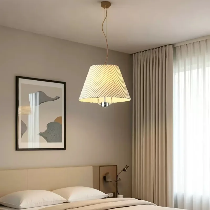 Universe Grocery Store/Premium French Bedroom Chandelier Master Bedroom Atmosphere Chandelier Simple Fabric Chandelier