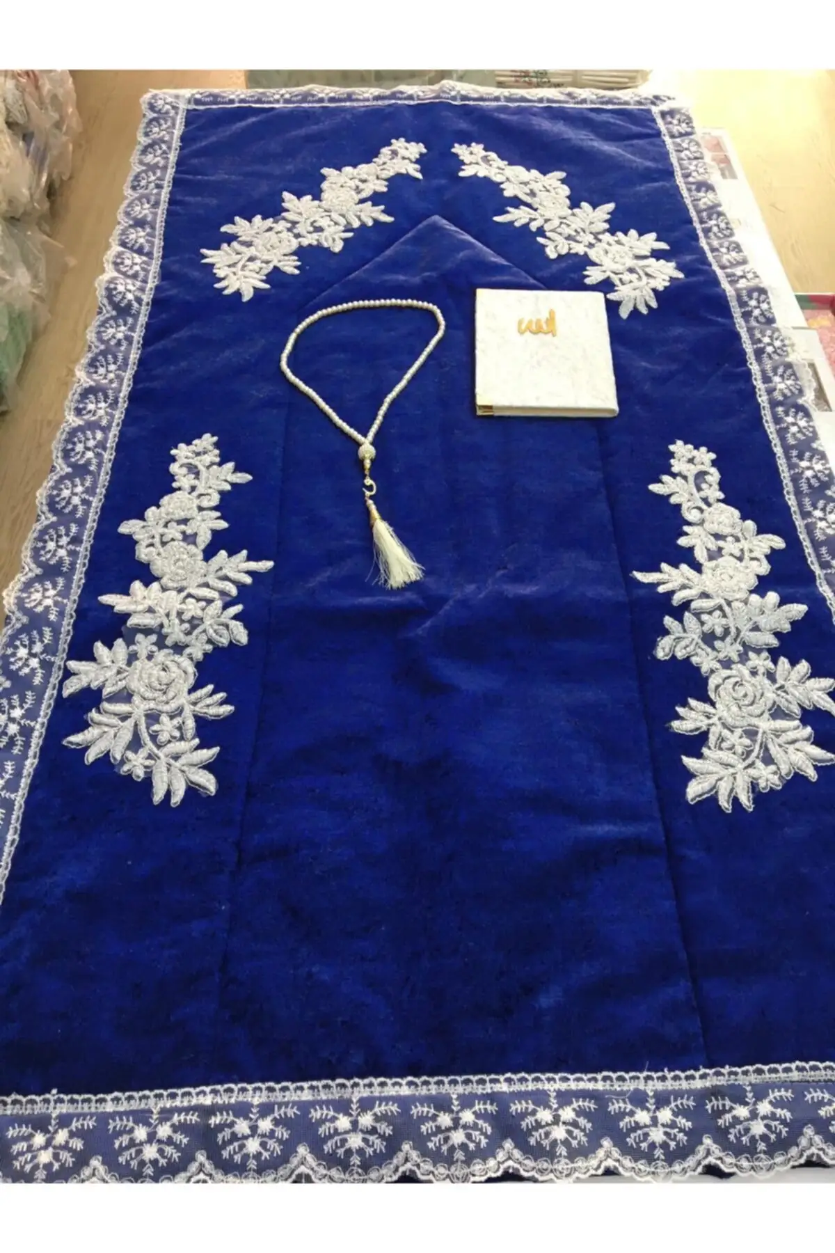 

DOLBOVI velvet Seccade 3 piece quarter bridal set navy blue Meditation Rug