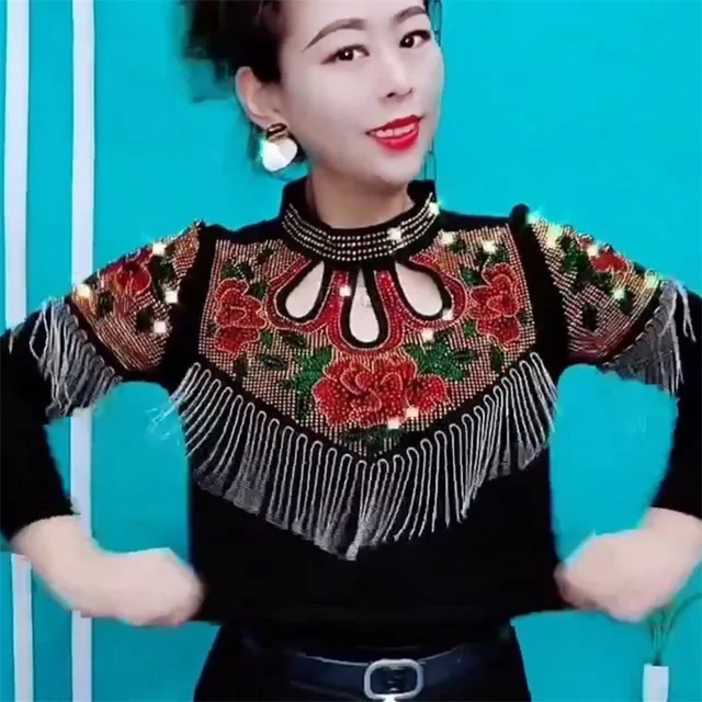 Jesienno-zimowa nowa koreańska moda wszechstronna najnowsza diamentowa damska podkoszula z frędzlami pokazuje cienkie trzy krople koszula damska wody