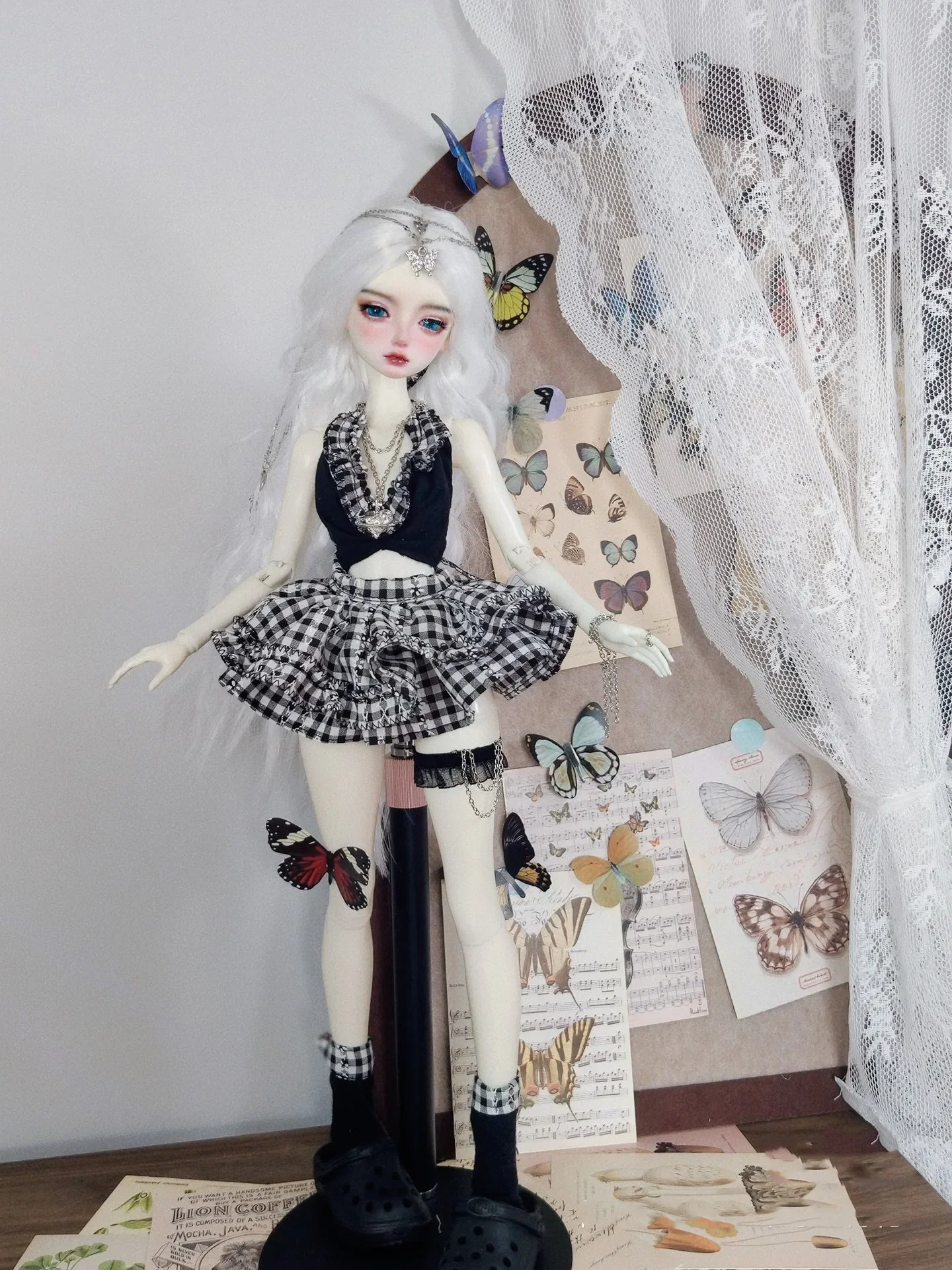 Ubranka dla lalek BJD w skali 1/3, 1/4, 1/6, spódnica z pomponami, top sznurowany, czarny zestaw w kratę, spódnica