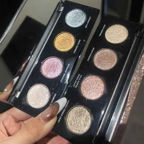 Imagen 2 del producto Paleta de sombras de ojos MoonDust de 4 colores + pincel de doble punta: tonos mate brillantes, alto pigmento sin caída, aspecto natural para ojos ahumados