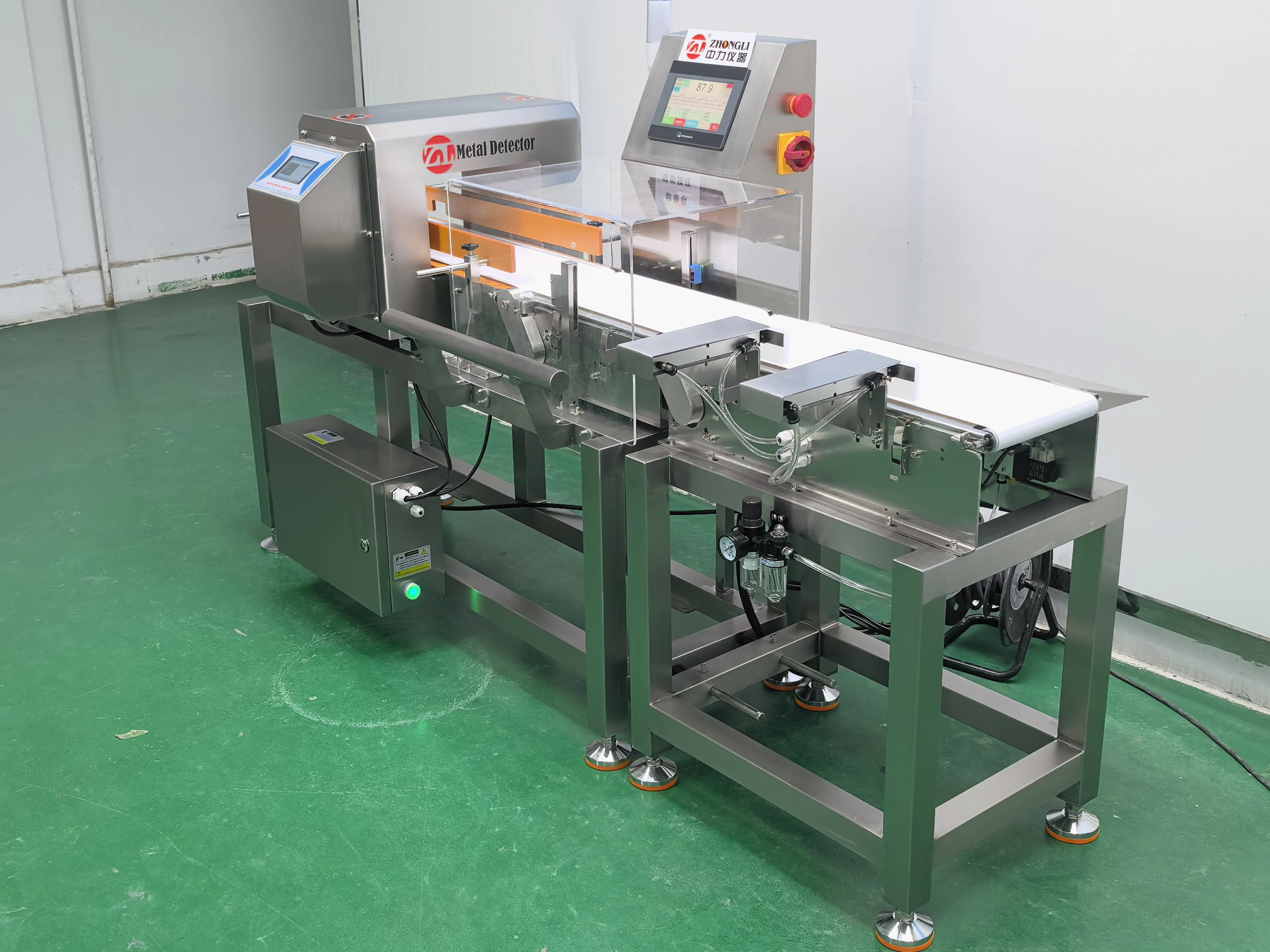 Metal detector automatico a nastro trasportatore e checkweigher per alimenti