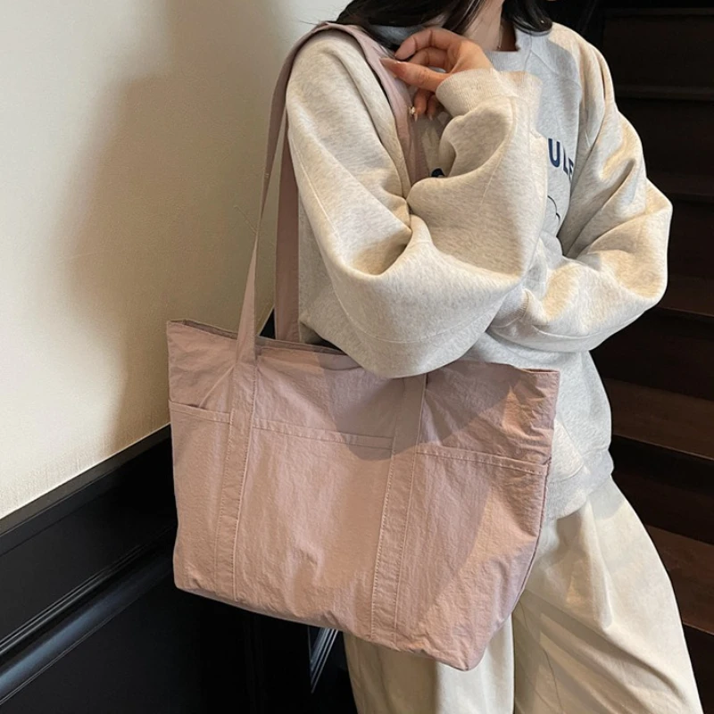

Large Capacity Solid Color Tote Bag New Casual Lightweight Nylon Shoulder Bag Versatile Canvas Bag Simple Women Handbag