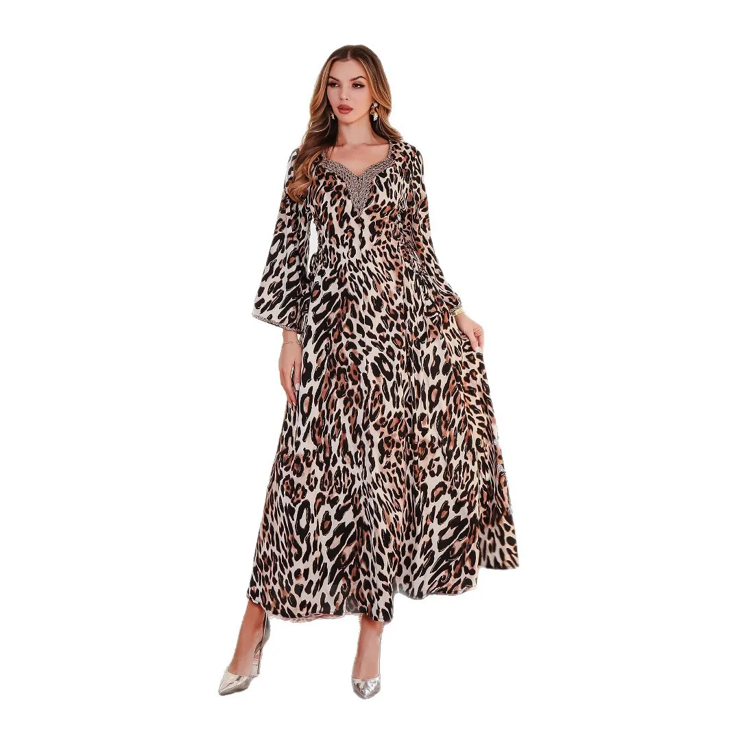 

Spot New Leopard Print Dubai Dress Abaya Middle East Muslim Women's Clothing, Elegant Women's Abaya Robe Cw03078
