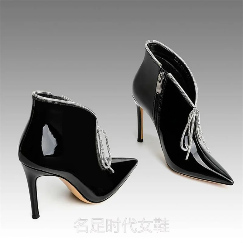 MZ CENTURY Short Boots with Diamond Chain at the Neck, Sexy High Heels, Back Zipper, Warm Boots