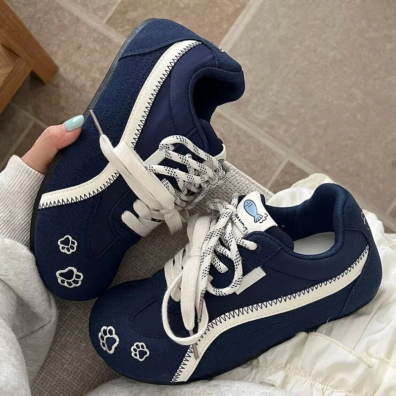 

Spring and Autumn New Cartoon Women's Sneakers Round Headed Striped Low Cut Training Shoes Anti Slip Cute Blue Casual Shoes
