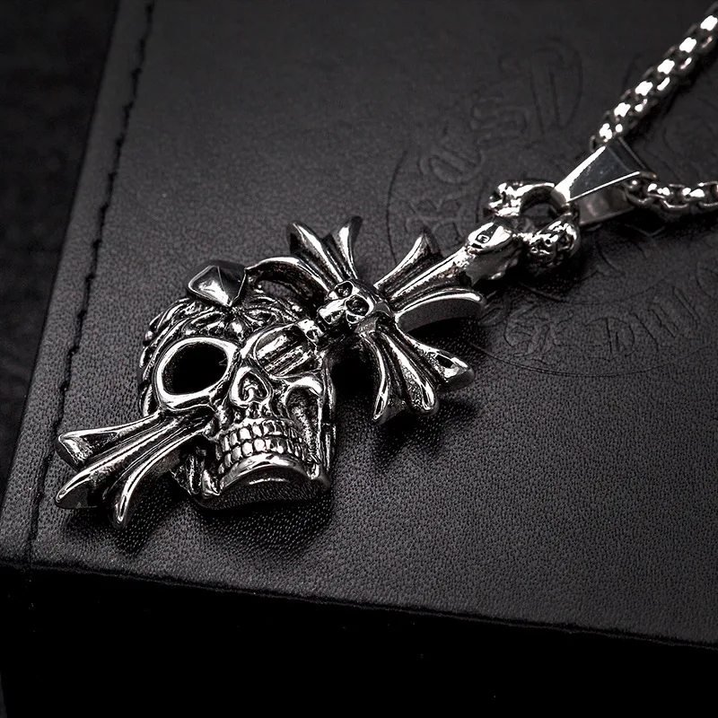 مبالغ فيها شخصية الشارع الرقص الرجعية الملحقات العصرية الذكور طالب الجمجمة الصليب قلادة الذكور والإناث قلادة