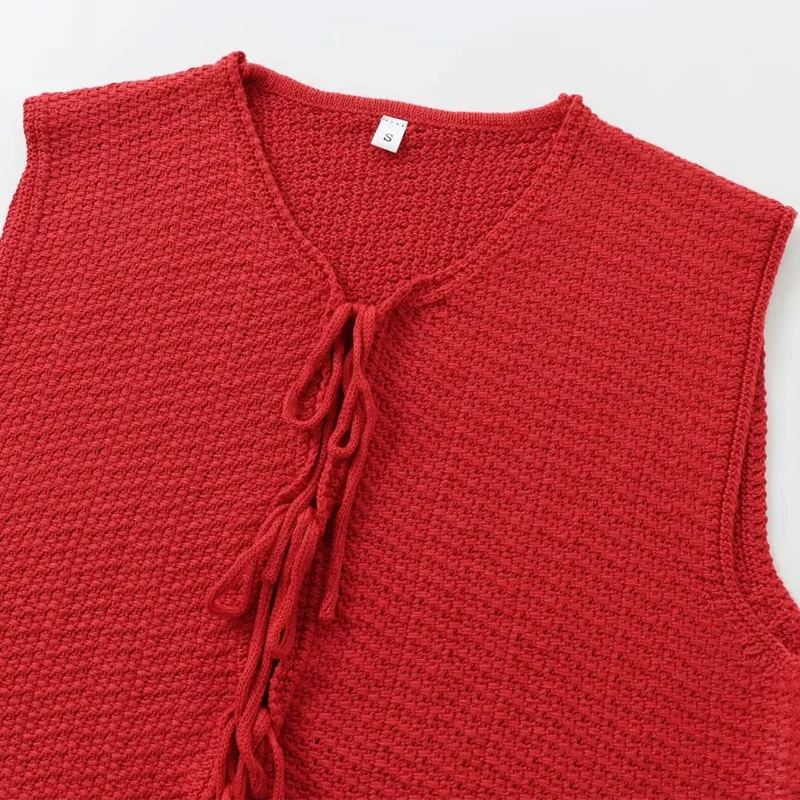 TRAF 2024 Short Sweaters Waistcoat Red Knitted Vest Woman Lace Up Sleeveless Cropped Sweaters Black Vest Fall Cut Out Knit Top