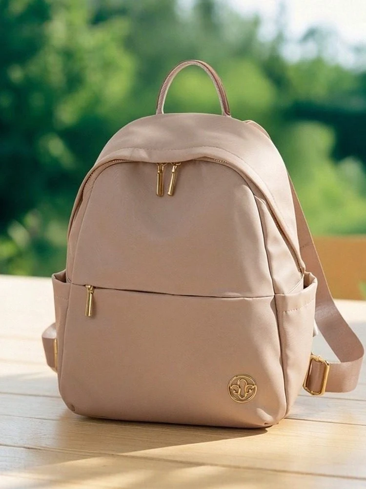 sac-a-dos-femme-en-tissu-oxford-minimaliste-et-tendance-nouveaute-2026-leger-pour-les-loisirs-les-trajets-quotidiens-et-les-voyages-d'ete