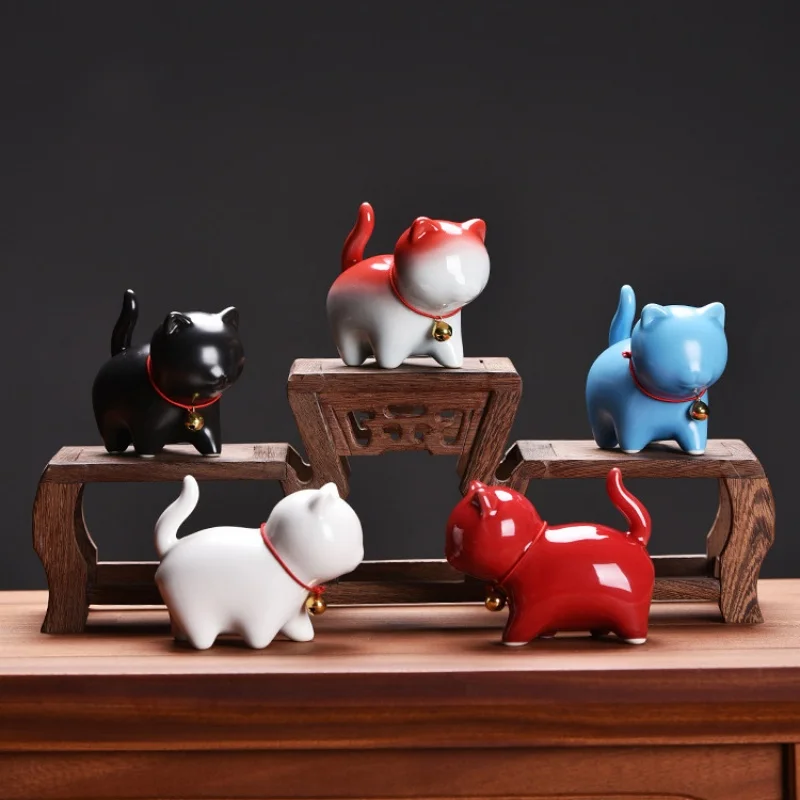 

Ceramic Cat Sculpture Cartoon Bell Cats Tea Pet Teaware Accessories Home Office Teatable Micro-landscaping Decoration Pen Holder