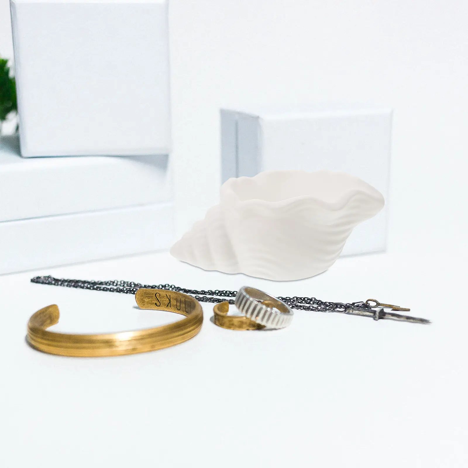 Bandeja de Concha para Joyas, Plato Decorativo de Gipsa para Escritorio, Organizador de Anillos, Pendientes, Collares, Pulseras, Llaves, Accesorios de Fotografía y Adornos para el Hogar