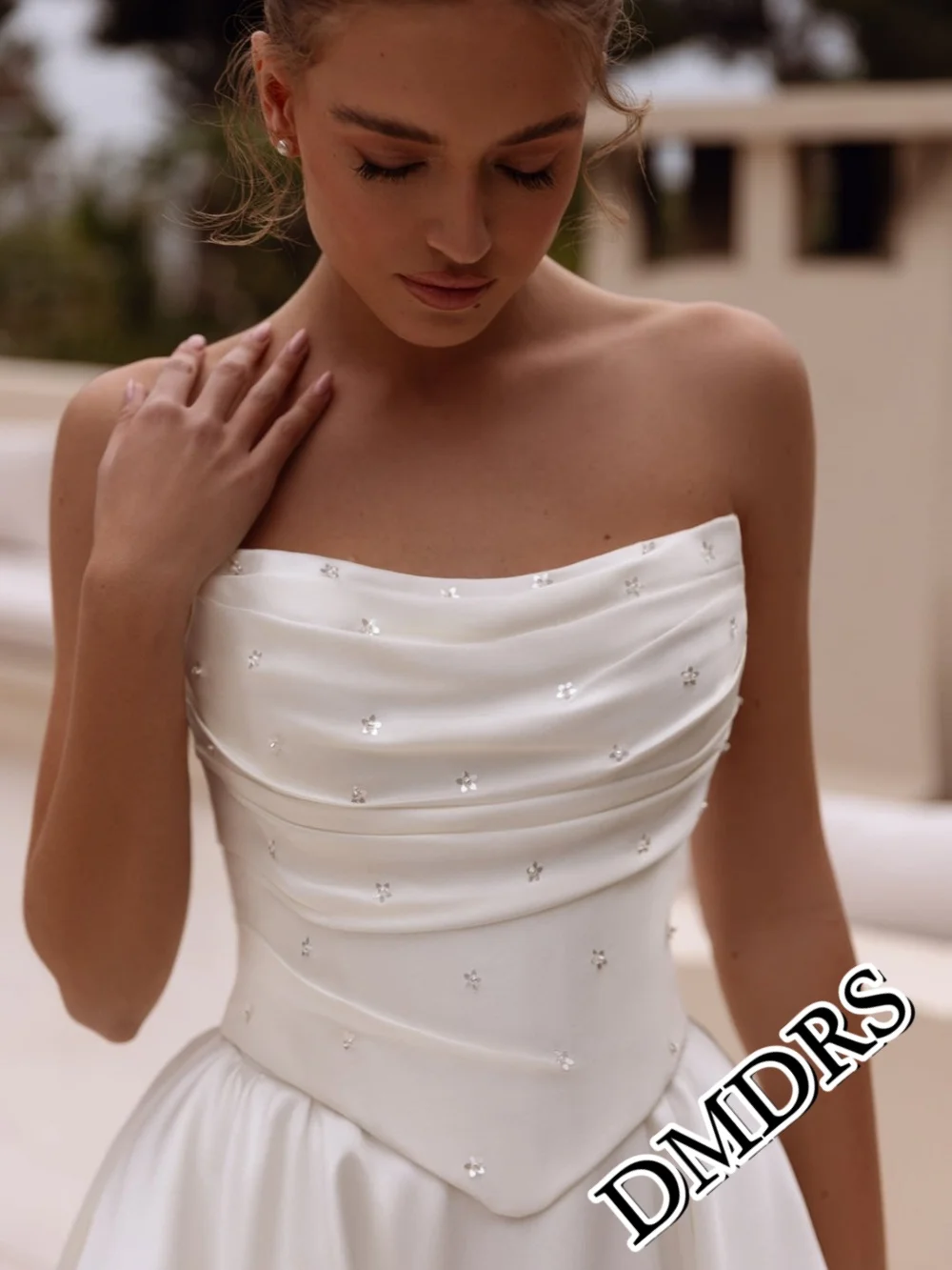 

DMDRS Elegant Strapless Wedding Dress Romantic Satin A-Line Bridal Gown Charming Sequin Floor-Length Wedding Gown