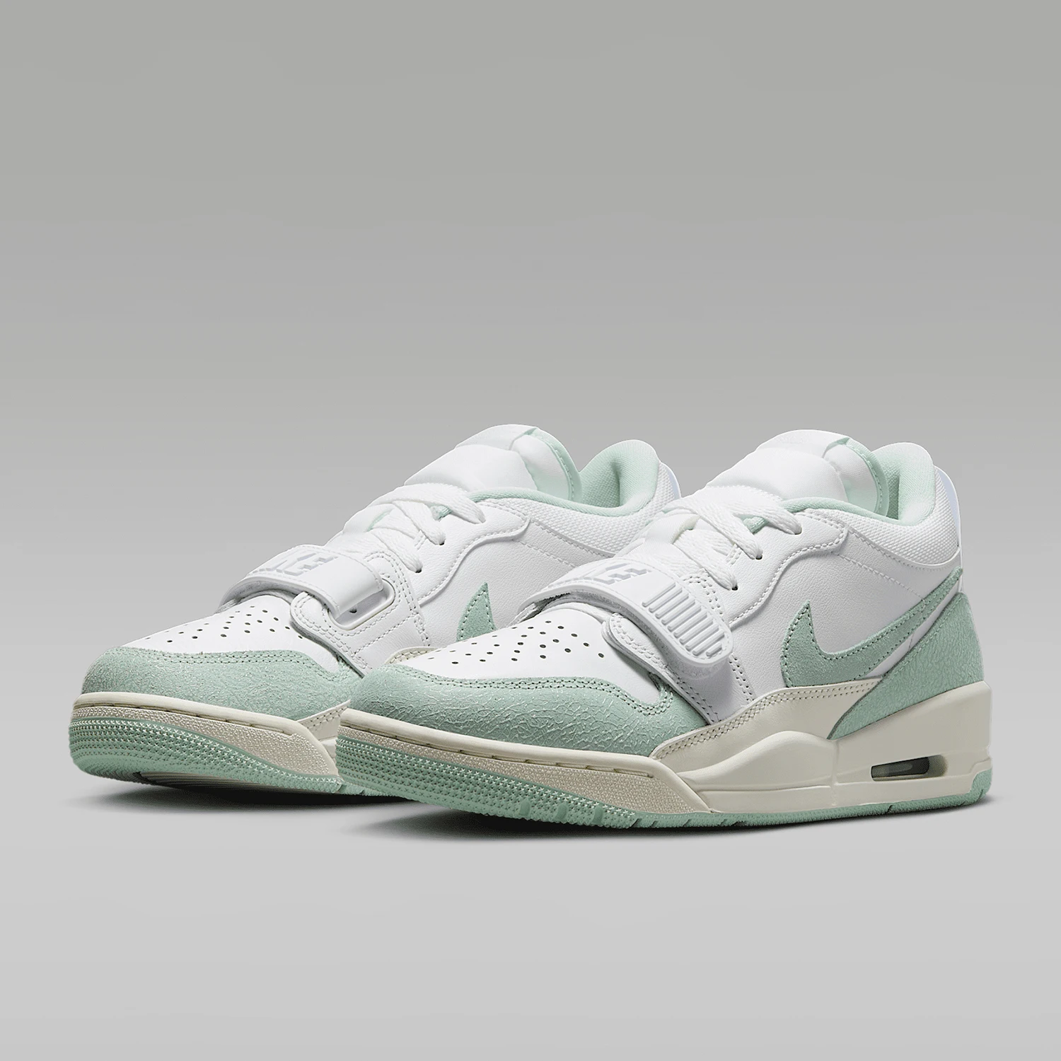 Women'S Shoes Nike Jordan - ไนกี้ แอร์ คูชั่น จอร์แดน ของแท้รองเท้าบาสเก็ตบอลกีฬาแบบมีเบาะรองรับแรงกระแทกสำหรับผู้หญิง FQ7827-103