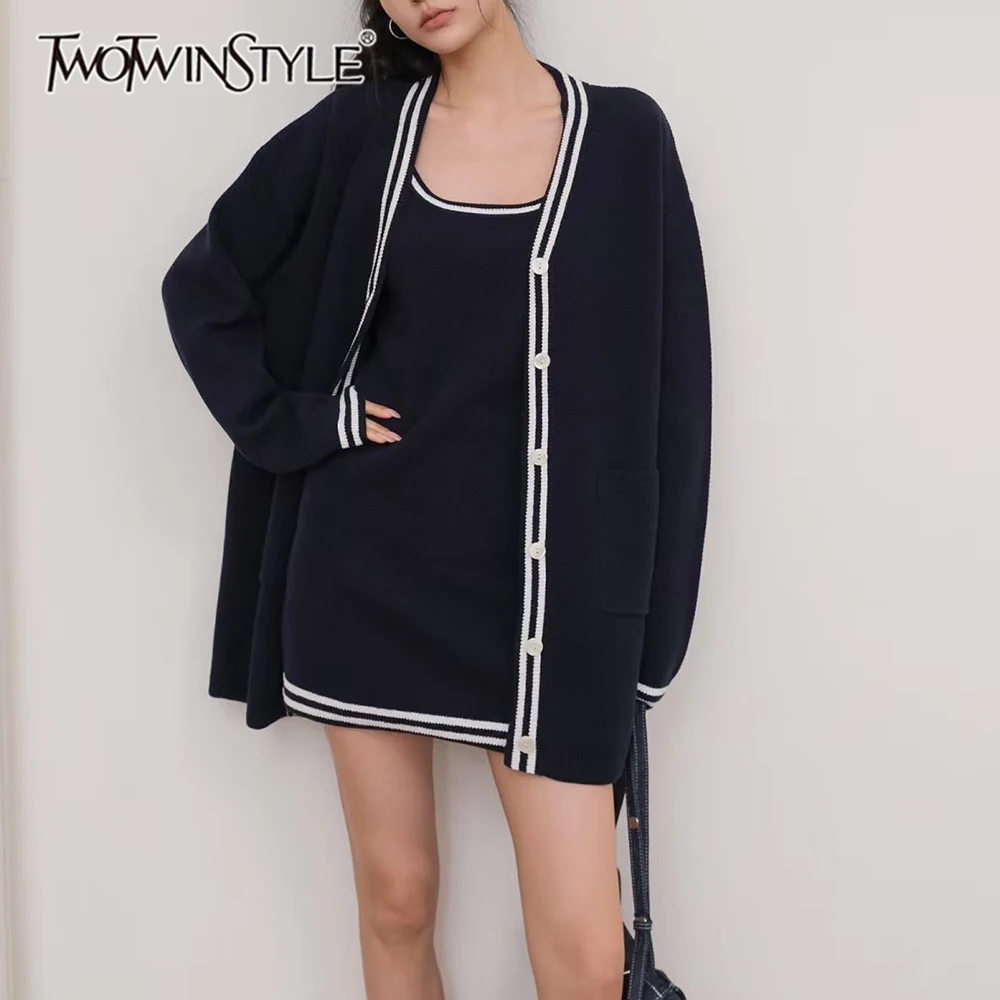 

TWOTWINSTYLE темно-синий комплект из двух предметов с карманами, женский свитер с v-образным вырезом и длинными рукавами, повседневный женский комплект с ленивым платьем, осенняя мода