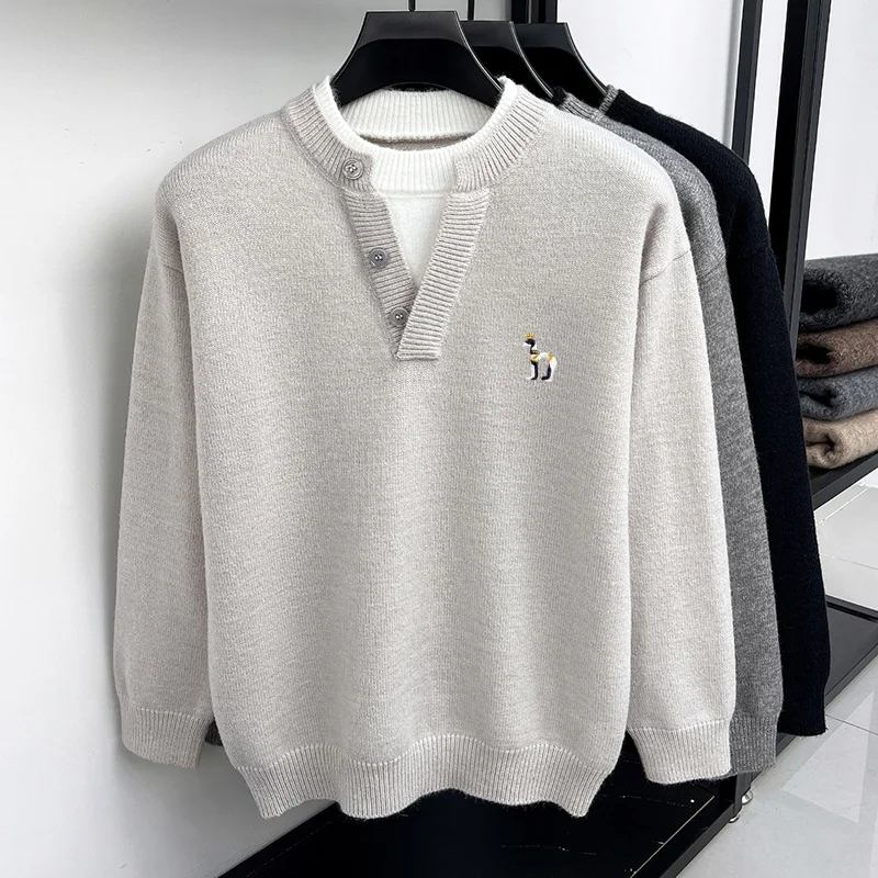 Koreanische Version Modischer Herren-Langarm-Strickpullover mit Knöpfen, Farbblockierung, Zweiteiler-Optik und Stickerei, Bestseller für Männer – Detail 10