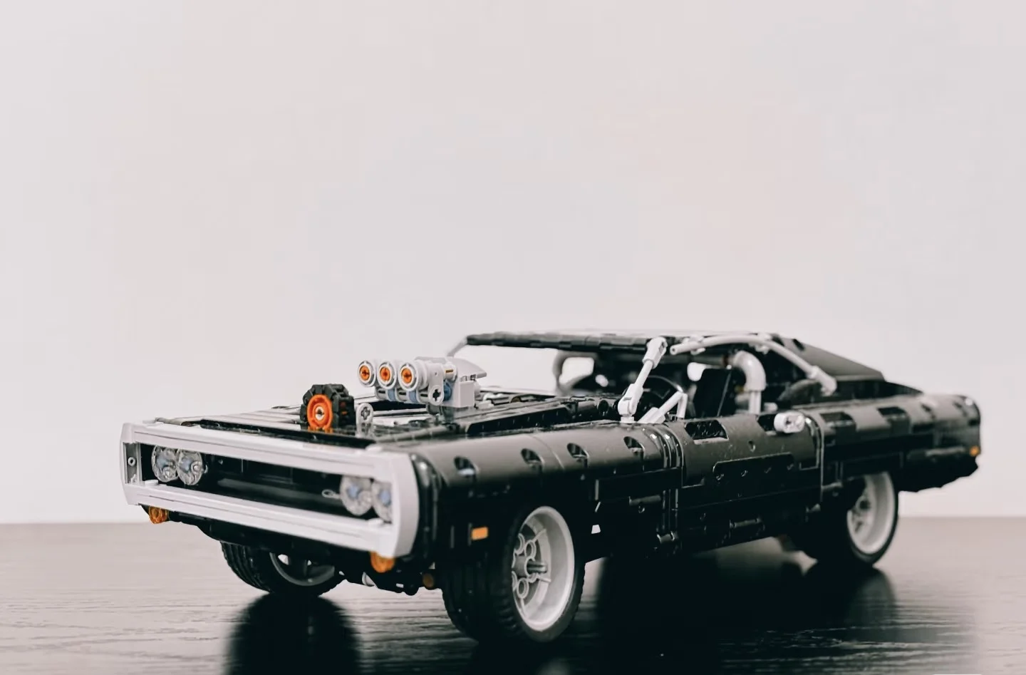 2525 New Product Technology Car Dodger Sports Car Racing Building Block Model+Famous Vehicle from the movie 