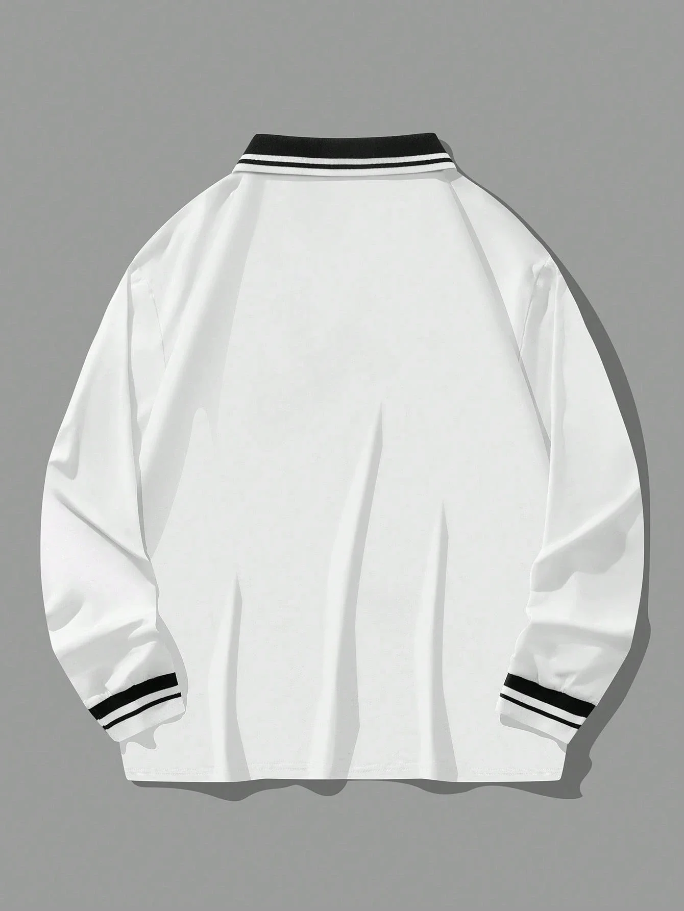 

Мужская рубашка-поло свободного кроя с длинным рукавом, номером 28 и изображением рыцаря