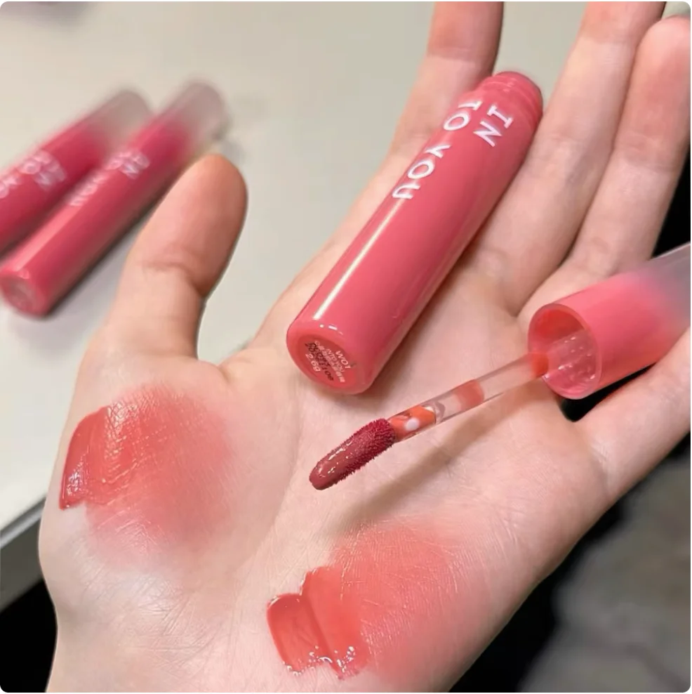 Into You Watery Lip Matte Lip Tint Color desnudo Lápiz labial mate Intoyou Maquillaje auténtico Original