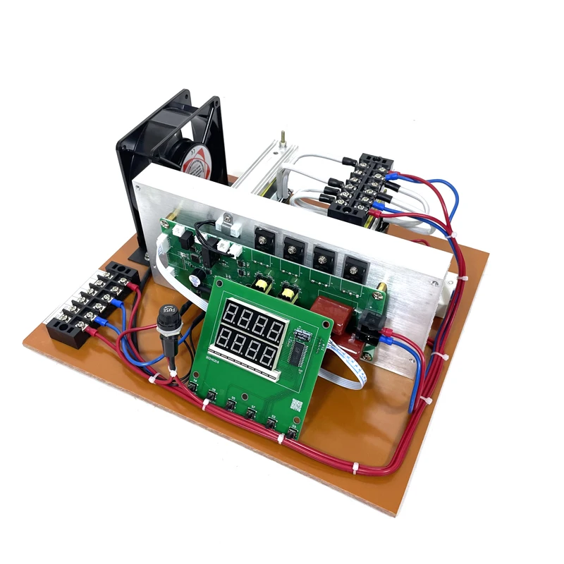 مولد طاقة خزان محول الطاقة بالموجات فوق الصوتية Pcb 900Watt 20K 25K 28K 33K 40K