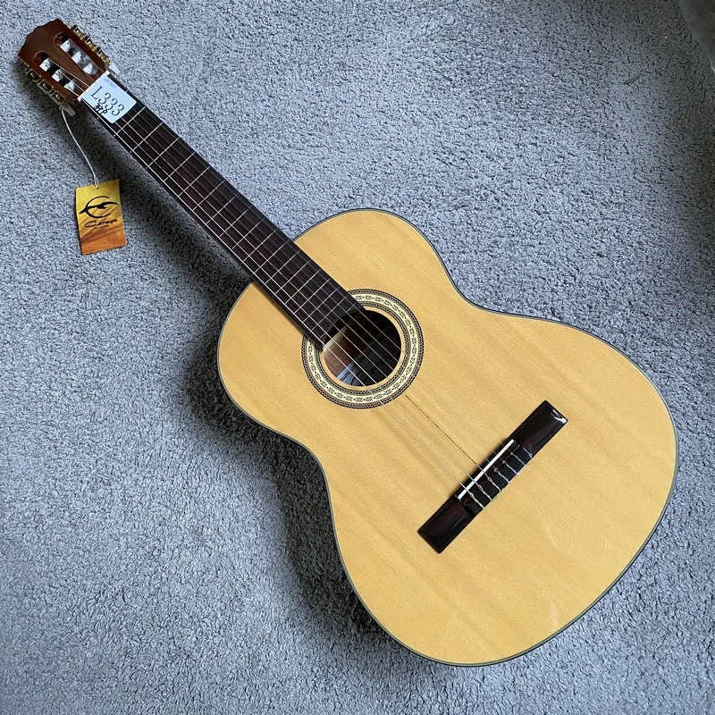 L33339 Inch CARAYA Classical Guitar, Spruce Top, 19 Frets, Entry Level Beginner Practice Nylon String Guitar Factory Stock