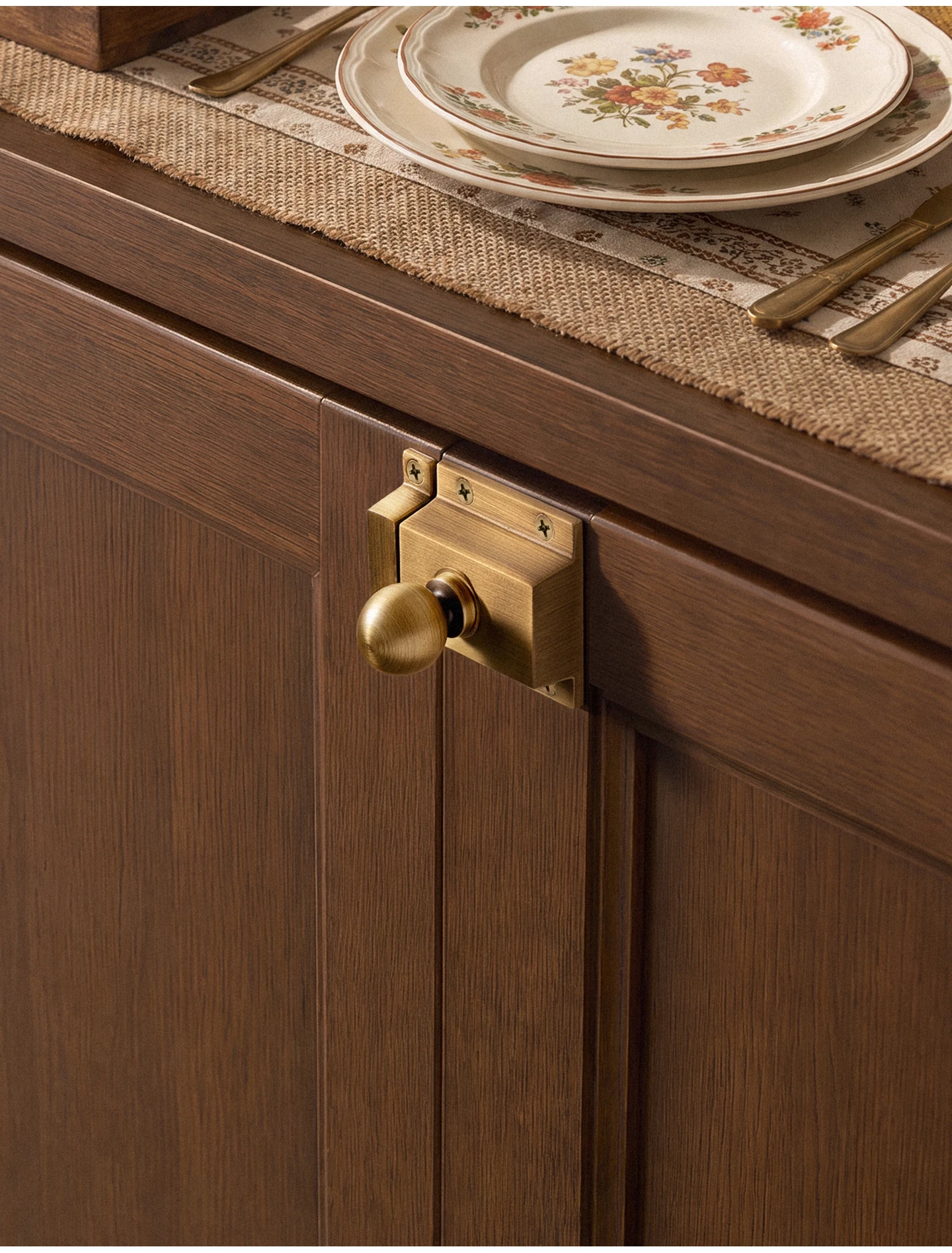 DOOROOM Massiver Messing-Türriegel im Retro-Stil, Sicherheitsschloss, Schnalle, Schranktürgriffe, Weinschrank-Türriegel – Detail 12