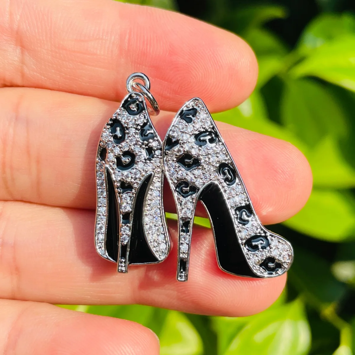 5pcs Leopard Printed High Heels Charms Zirconia Paved Fashion Shoe Pendants for Women Bracelet Necklace Making Jewelry Accessory view 3