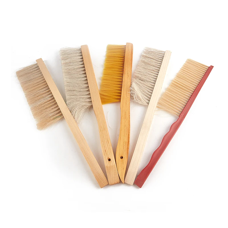 1pcs Beekeeping Tools Wood Honey Brush Wasp bee Sweep Two Rows Of Horse Tail Hair New Bee Brush Beekeeping Equipment