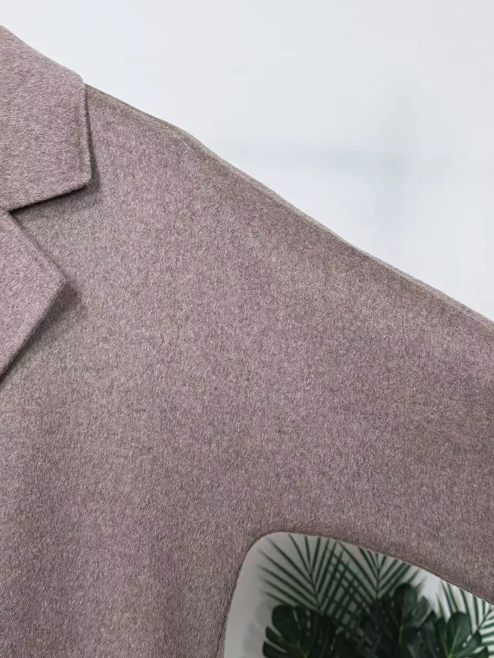 เสื้อโค้ทขนสัตว์สองด้านทรงยาว ปกแบบเทเลอร์ กระดุมสองเม็ด สำหรับผู้หญิง สไตล์ลำลอง เรียบหรู สำหรับการเดินทาง  ไซส์ S สำหรับการค้าขายออนไลน์