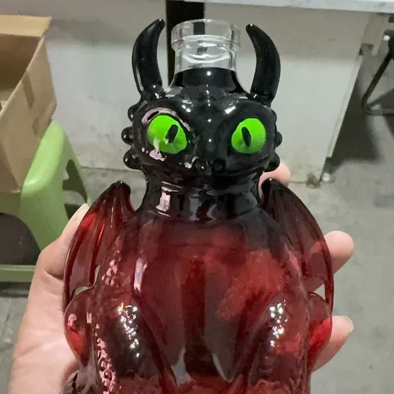 Dragon Tooth Shape Empty Glass Wine Bottle Cute Black Big-Eyed Design Independent Station for Bars